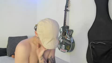 Aria and Orien online show from 04-14-26, 04:46