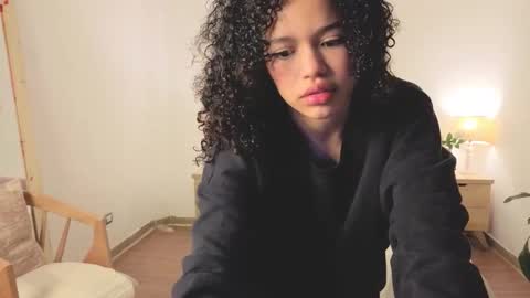 ariaa_23 online show from 12-03-25, 12:36