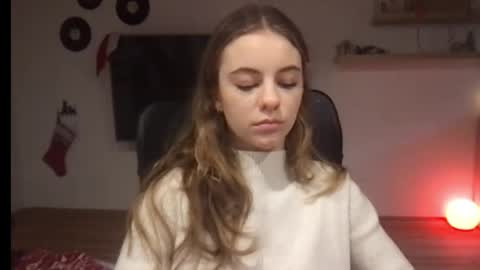 Snapshot of ariacreazy chatting on 12-31-24, 10:37 AriaCreazy online show from 12-31-24, 10:37