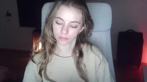 AriaCreazy online show from 12-18-25, 09:32