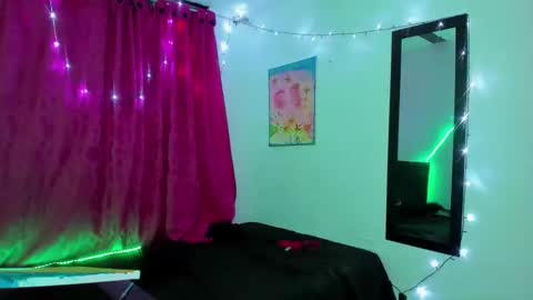 ariadna_4 online show from 03-10-25, 08:04