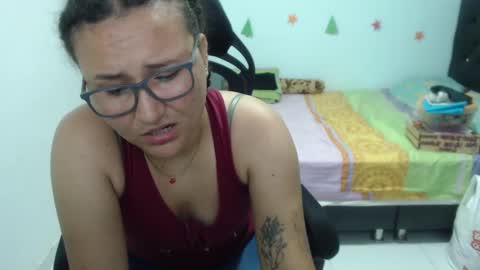 Snapshot of ariadna_6 chatting on 01-15-25, 04:43 ...Ariana... online show from 01-15-25, 04:43
