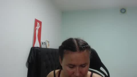 Snapshot of ariadna_6 chatting on 05-25-26, 06:25 ...Ariana... online show from 05-25-26, 06:25