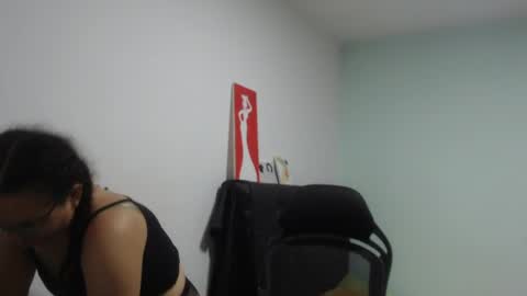 Snapshot of ariadna_6 chatting on 06-10-26, 05:23 ...Ariana... online show from 06-10-26, 05:23