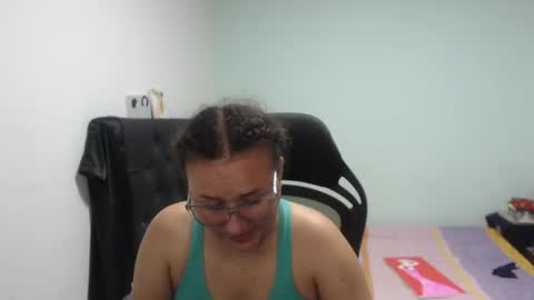 Snapshot of ariadna_6 chatting on 06-16-26, 05:37 ...Ariana... online show from 06-16-26, 05:37