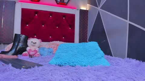 Snapshot of ariadna_evangeline chatting on 12-17-24, 08:34 Angel online show from 12-17-24, 08:34