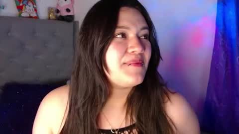 Snapshot of ariadna_martin chatting on 07-25-26, 02:31 Ari online show from 07-25-26, 02:31