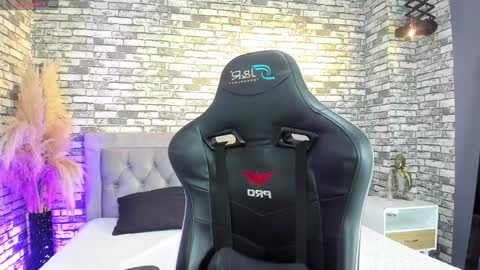 -  -. .- Ariadna -. .-  - online show from 02-06-25, 12:37