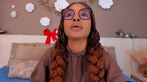 Aria Foster online show from 12-15-25, 03:44