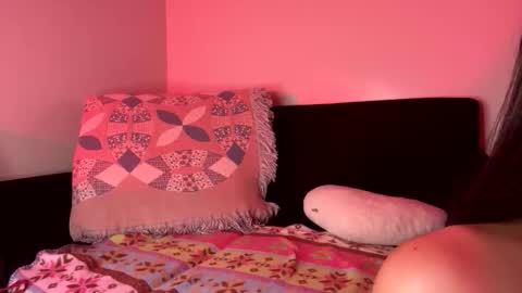 Snapshot of ariamariz chatting on 10-07-25, 11:13 Aria Mariz online show from 10-07-25, 11:13