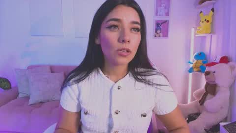 Snapshot of ariana_bae_ chatting on 09-15-25, 03:50   online show from 09-15-25, 03:50