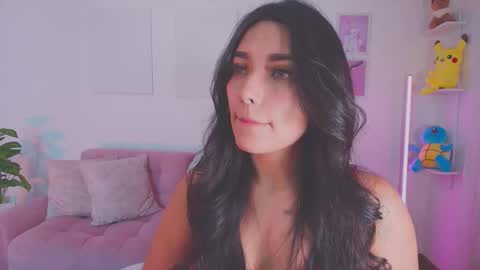 Snapshot of ariana_bae_ chatting on 10-13-25, 12:54   online show from 10-13-25, 12:54