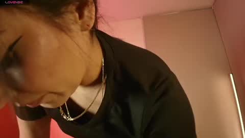 Snapshot of ariana_bae_ chatting on 06-27-26, 12:48 online show from 06-27-26, 12:48