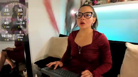 Ariana blonde online show from 07-28-26, 12:23