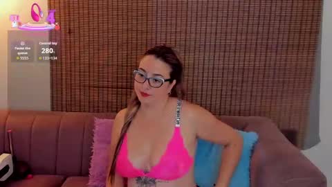 Ariana Cruz online show from 11-04-25, 12:26