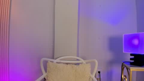 Ariana online show from 07-28-26, 12:12