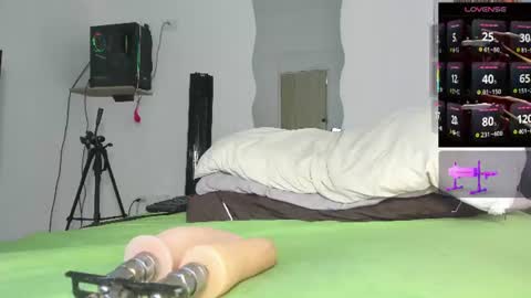 ariana_nix online show from 07-28-26, 08:52