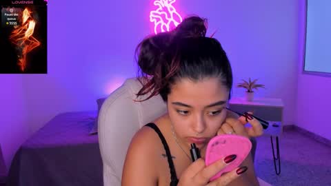 Ariana  online show from 11-13-25, 12:26