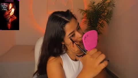 Ariana  online show from 12-05-25, 01:09