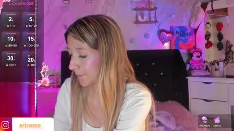 Snapshot of ariana_rosse__ chatting on 02-15-26, 01:46 Ariana online show from 02-15-26, 01:46