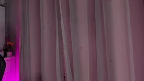 Ariana  online show from 07-11-26, 02:25