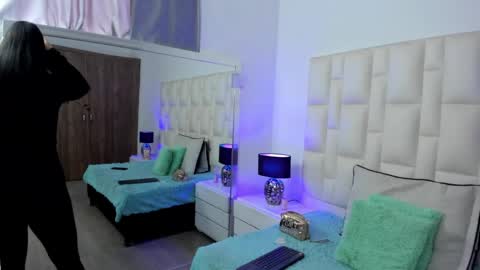 Snapshot of ariana_rouse_ chatting on 05-29-26, 04:38 ariana online show from 05-29-26, 04:38