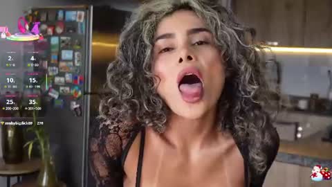 cristina online show from 06-10-26, 12:48
