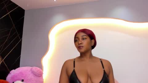 Ariana online show from 04-19-26, 12:04