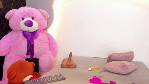 Ariana online show from 06-26-26, 12:53