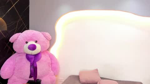 Ariana online show from 07-15-26, 12:32