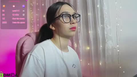 Snapshot of arianahot777 chatting on 02-07-25, 03:23 arianahot777 online show from 02-07-25, 03:23