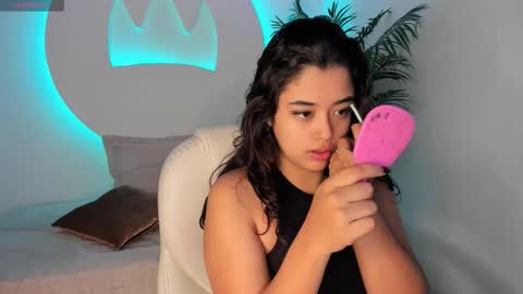Snapshot of arianapierce chatting on 10-15-25, 12:38 arianapierce online show from 10-15-25, 12:38