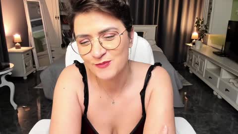 Ana online show from 01-26-25, 03:58