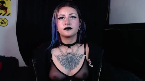 Snapshot of arianauwu666 chatting on 12-06-24, 03:41 help me 100 hands up my OF is Free  online show from 12-06-24, 03:41