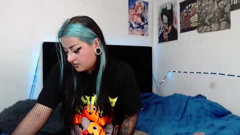 Snapshot of arianauwu666 chatting on 02-05-25, 05:09 help me 100 hands up my OF is Free  online show from 02-05-25, 05:09