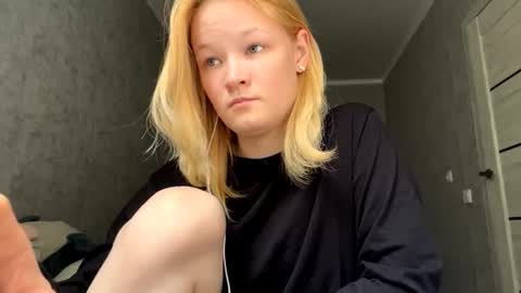 Snapshot of arianawarmington chatting on 07-24-26, 09:07 Kira online show from 07-24-26, 09:07
