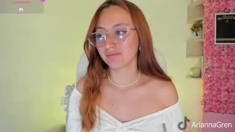 Snapshot of arianna_gren chatting on 01-05-26, 05:27 Arianna online show from 01-05-26, 05:27