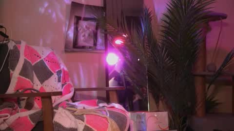 Snapshot of arianna_richi chatting on 02-15-26, 02:14 Olivka online show from 02-15-26, 02:14