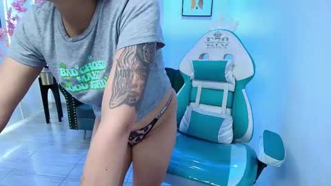 Snapshot of arianna_sweeet chatting on 09-26-25, 03:43 arianna_sweeet online show from 09-26-25, 03:43