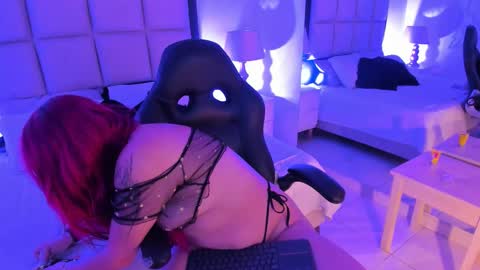 Snapshot of ariannacooperr chatting on 10-10-25, 05:39 Arianna online show from 10-10-25, 05:39