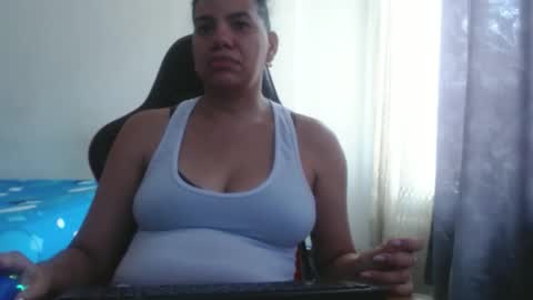 ariannaloovel online show from 10-09-25, 05:11