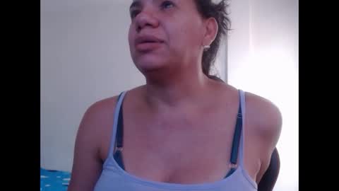 ariannaloovel online show from 11-15-25, 05:53