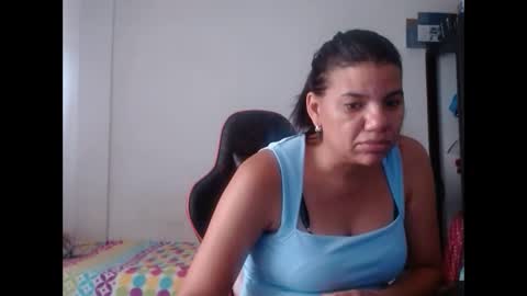 Snapshot of ariannaloovel chatting on 05-26-26, 09:44 ariannaloovel online show from 05-26-26, 09:44
