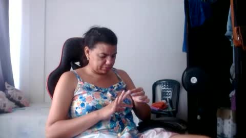 Snapshot of ariannaloovel chatting on 06-12-26, 06:07 ariannaloovel online show from 06-12-26, 06:07