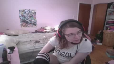 Snapshot of ariathebrat chatting on 04-22-26, 09:27 Ariathebrat online show from 04-22-26, 09:27