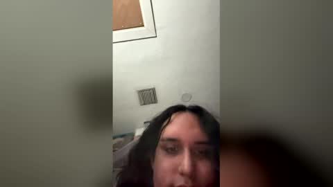 Snapshot of ariawestlove chatting on 04-23-26, 02:02 Aria online show from 04-23-26, 02:02