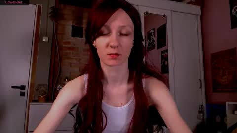 aribluush online show from 12-19-25, 11:01