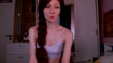 Snapshot of aribluush chatting on 05-28-26, 10:18 aribluush online show from 05-28-26, 10:18