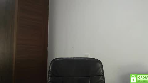 Ari Bunnie  online show from 06-09-26, 06:03