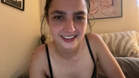Snapshot of ariel_lena chatting on 09-24-25, 09:29 Ariel online show from 09-24-25, 09:29